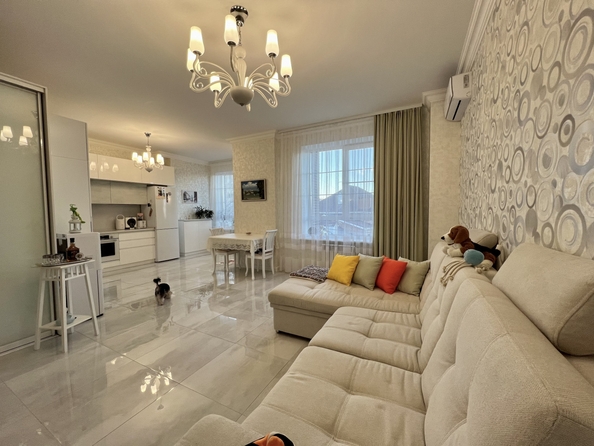 
  Продается 2-комн. квартира, 63 м², Карла Либкнехта ул, д. 112
. Фото 2.