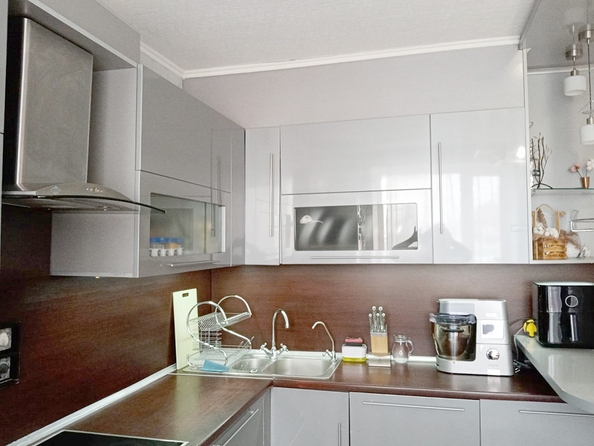 
  Продается 3-комн. квартира, 80.6 м², Красноармейская ул, д. 298/81
. Фото 5.