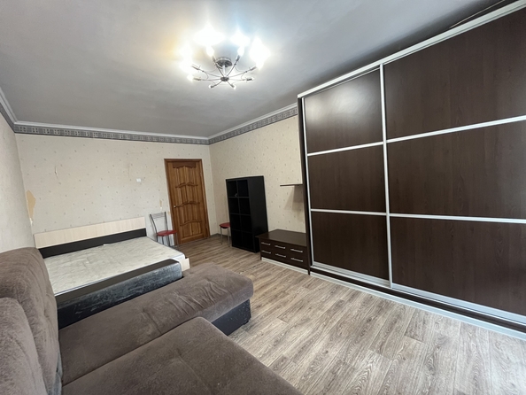 
  Продается 1-комн. квартира, 45 м², Мильчакова ул, д. 45
. Фото 6.