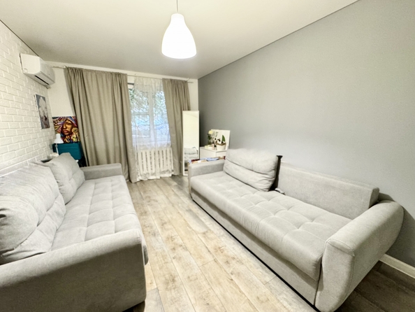 
  Продается 2-комн. квартира, 44.4 м², 40-летия Победы пр-кт, д. 63
. Фото 2.