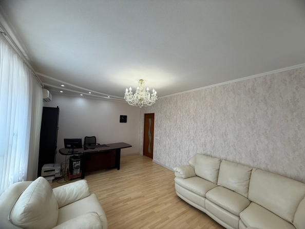 
  Продается 2-комн. квартира, 84.4 м², Филимоновская ул, д. 128
. Фото 2.