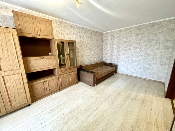 
  Продается 1-комн. квартира, 30.5 м², Малиновского ул, д. 46
. Фото 4.