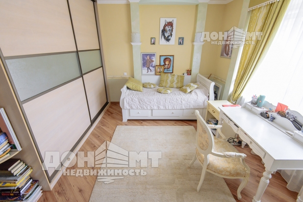 
  Продается 4-комн. квартира, 138 м², Богатяновский Спуск пр-кт, д. 2в
. Фото 6.
