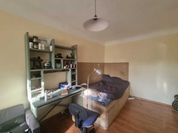 
  Продается 1-комн. квартира, 28.5 м², Симферопольская ул, д. 67
. Фото 2.