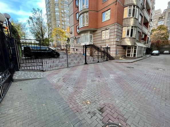 
  Продается 3-комн. квартира, 130 м², Пушкинская ул, д. 138
. Фото 30.