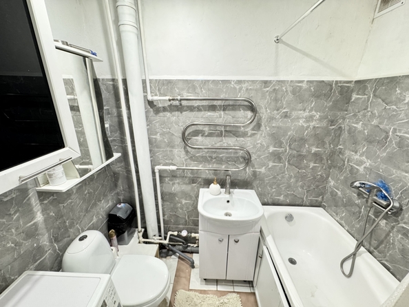 
  Продается 2-комн. квартира, 44 м², 40-летия Победы пр-кт, д. 63
. Фото 6.