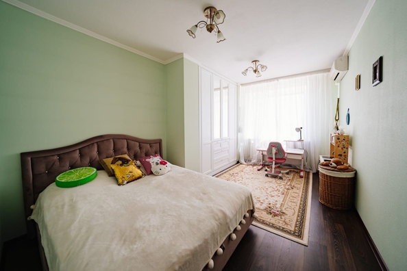 
  Продается 3-комн. квартира, 97 м², Комарова б-р, д. 12/1
. Фото 9.