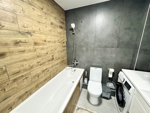 
  Продается 1-комн. квартира, 43 м², 40-летия Победы пр-кт, д. 111
. Фото 8.