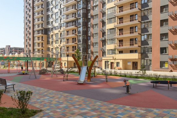 
  Продается 1-комн. квартира, 37.8 м², Берберовская ул, д. 30
. Фото 1.