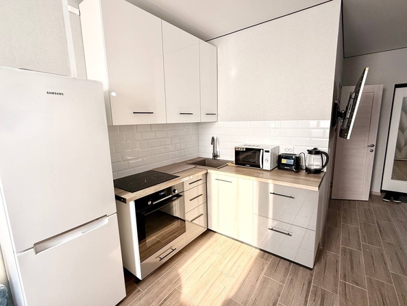
  Продается 1-комн. квартира, 42 м², Вагулевского ул, д. 37
. Фото 1.