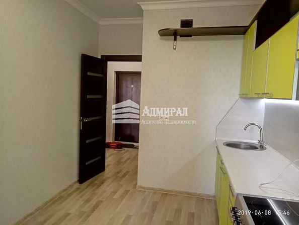 
   Продам 1-комнатную, 38 м², Доломановский пер, 124с2

. Фото 19.