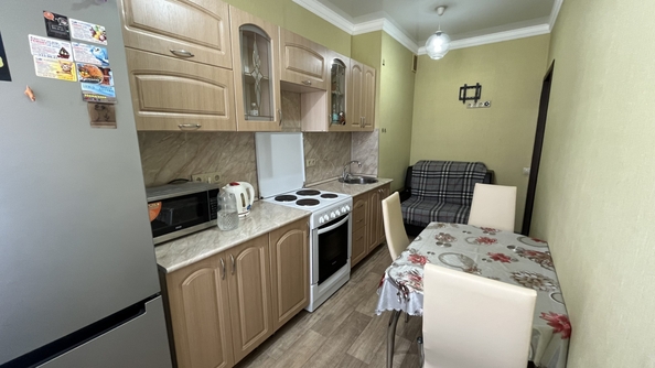 
  Продается 1-комн. квартира, 38 м², Батуринская ул, д. 165/13
. Фото 2.