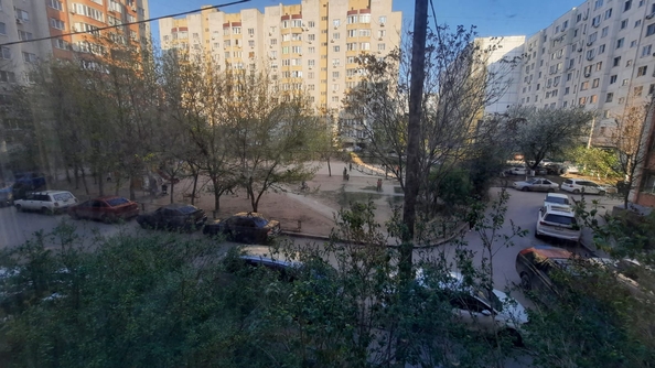 
  Продается 2-комн. квартира, 74 м², Лелюшенко ул, д. 13
. Фото 14.