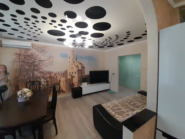 
  Продается 3-комн. квартира, 64 м², Зорге ул, д. 35
. Фото 5.