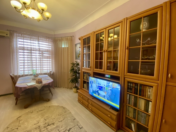 
  Продается 3-комн. квартира, 60 м², 25-я линия ул, д. 9
. Фото 5.
