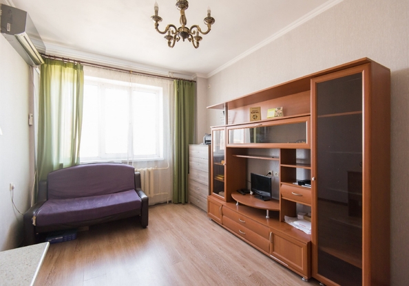 
  Продается 1-комн. квартира, 38 м², Стабильная ул, д. 15
. Фото 1.