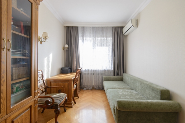 
  Продается 3-комн. квартира, 80 м², Варфоломеева ул, д. 222А
. Фото 6.