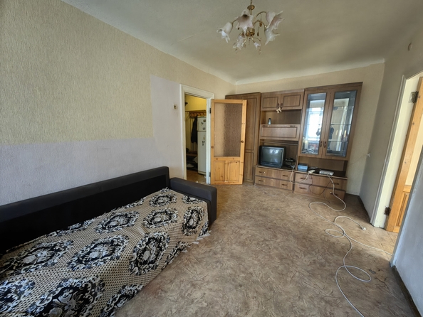 
  Продается 3-комн. квартира, 42 м², 40-летия Победы пр-кт, д. 55
. Фото 2.