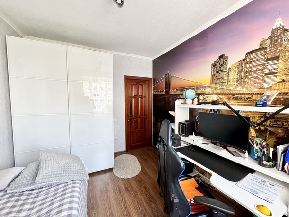 
  Продается 3-комн. квартира, 65.7 м², 40-летия Победы пр-кт, д. 95
. Фото 7.