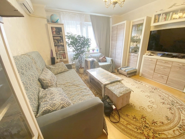 
  Продается 1-комн. квартира, 42 м², Извилистая ул, д. 11
. Фото 3.