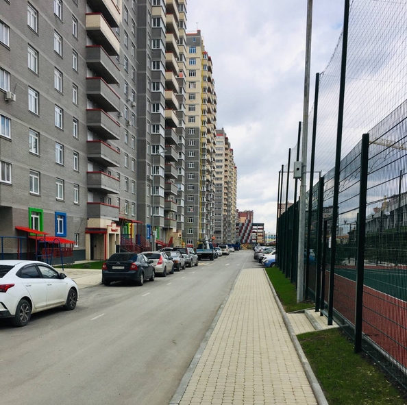 
  Продается 2-комн. квартира, 48 м², 40-летия Победы пр-кт, д. 63/17
. Фото 2.