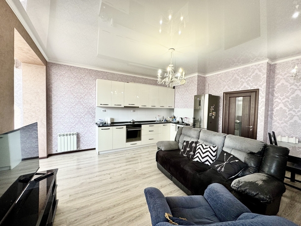 
  Продается 2-комн. квартира, 102 м², Пацаева ул, д. 16
. Фото 3.