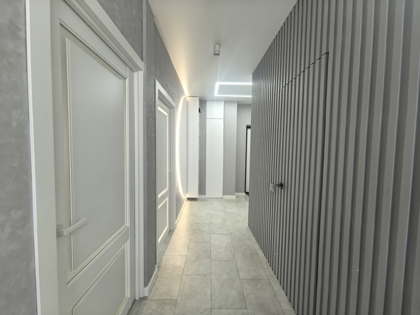
  Продается 3-комн. квартира, 71.2 м², Берберовская ул, д. 28
. Фото 12.