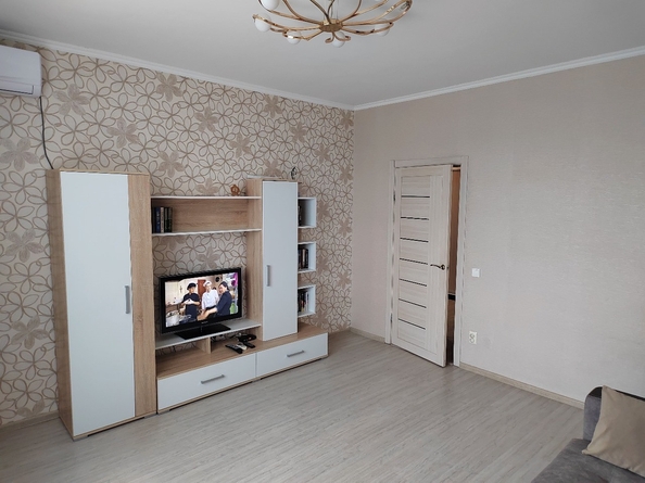 
  Продается 2-комн. квартира, 55 м², Скачкова ул, д. 62
. Фото 11.