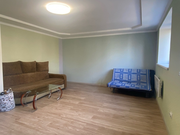 
  Продается 1-комн. квартира, 37.5 м², Кручинина ул, д. 90
. Фото 2.