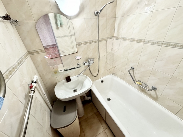 
  Продается 3-комн. квартира, 60 м², Нижненольная ул, д. 15
. Фото 8.