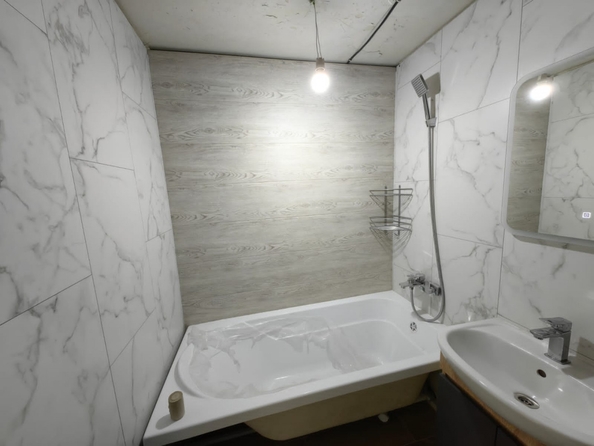 
  Продается 1-комн. квартира, 38 м², Днепропетровская ул, д. 46
. Фото 7.
