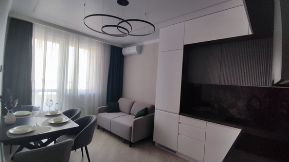
  Продается 3-комн. квартира, 60 м², Жмайлова ул
. Фото 3.