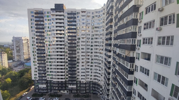 
  Продается 3-комн. квартира, 60 м², Жмайлова ул
. Фото 8.