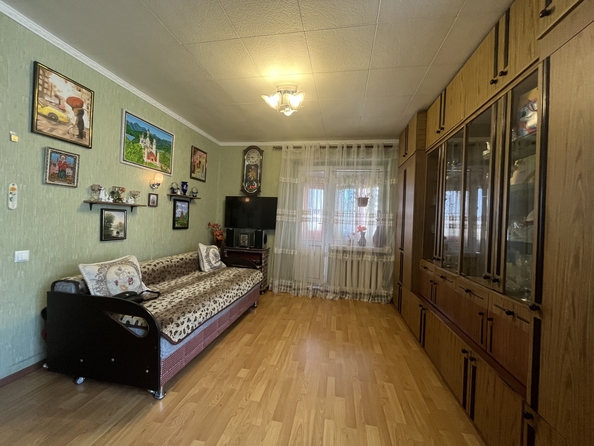 
  Продается 1-комн. квартира, 42 м², Малиновского ул, д. 76
. Фото 3.