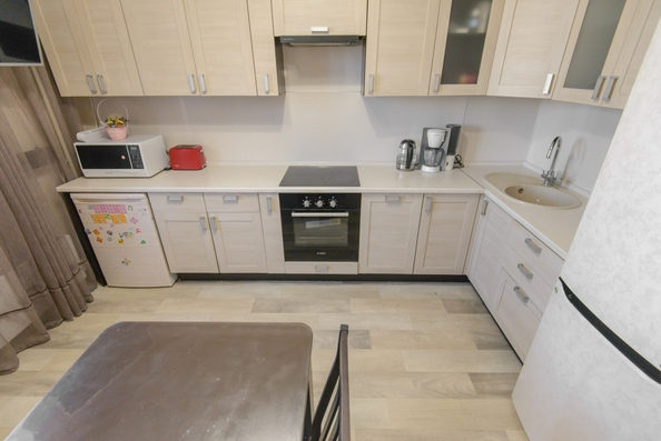 
  Продается 3-комн. квартира, 71 м², Ткачева ул, д. 22
. Фото 2.