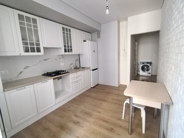 
  Продается 1-комн. квартира, 40 м², Подвойского ул, д. 41
. Фото 3.