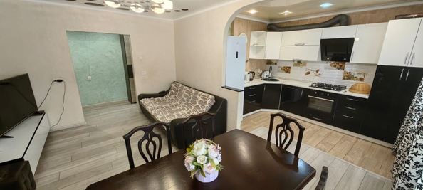 
  Продается 3-комн. квартира, 64 м², Зорге ул, д. 35
. Фото 5.
