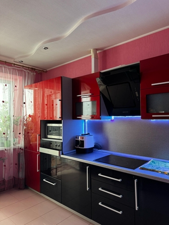 
  Продается 2-комн. квартира, 75 м², Соборный пер, д. 94
. Фото 4.