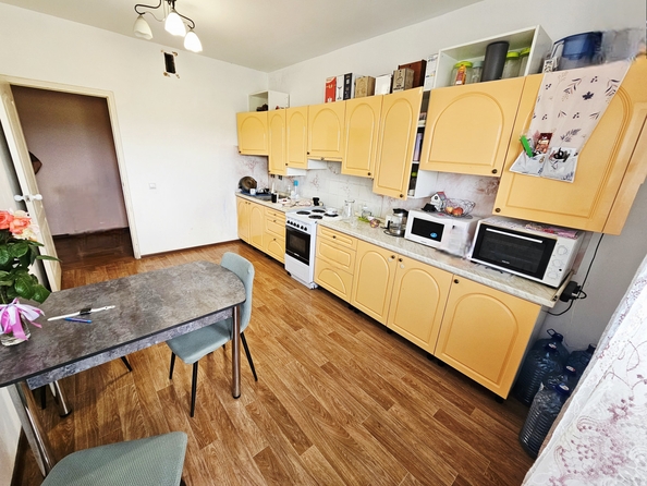 
  Продается 3-комн. квартира, 85 м², Петренко ул, д. 8
. Фото 1.