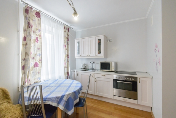 
  Продается 2-комн. квартира, 56 м², Вересаева ул, д. 103/2
. Фото 1.