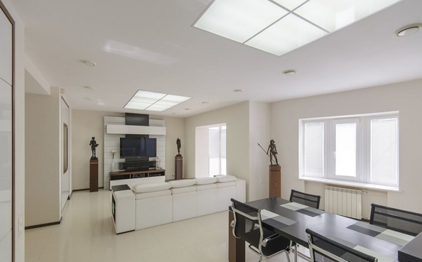 
  Продается 4-комн. квартира, 165 м², Филимоновская ул, д. 78
. Фото 2.
