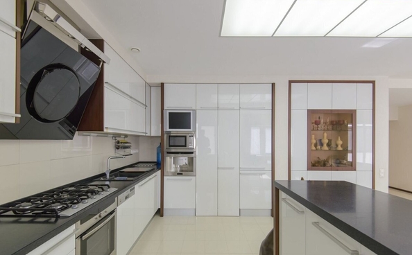 
  Продается 4-комн. квартира, 165 м², Филимоновская ул, д. 78
. Фото 5.