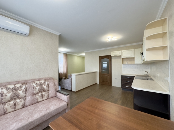 
  Продается 1-комн. квартира, 39 м², Мира ул, д. 1
. Фото 2.