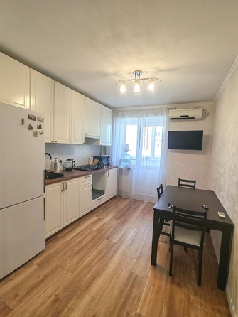 
  Продается 1-комн. квартира, 42 м², Северный массив мкр, д. 1
. Фото 3.