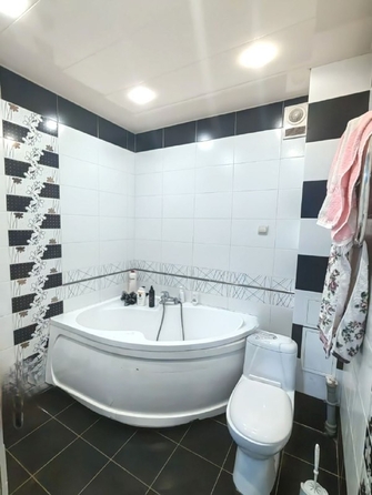 
  Продается 1-комн. квартира, 42 м², Северный массив мкр, д. 1
. Фото 4.