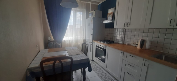 
  Продается 2-комн. квартира, 51.1 м², Комарова б-р, д. 7
. Фото 3.