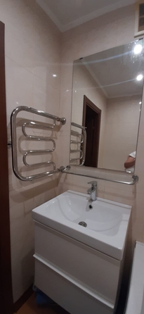 
  Продается 2-комн. квартира, 51.1 м², Комарова б-р, д. 7
. Фото 8.