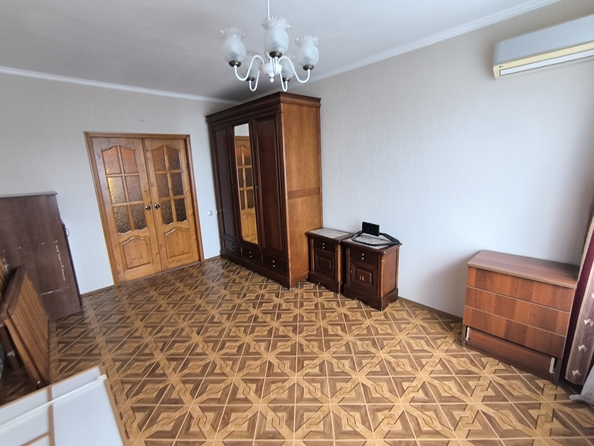 
  Продается 3-комн. квартира, 92 м², Думенко ул, д. 1
. Фото 6.
