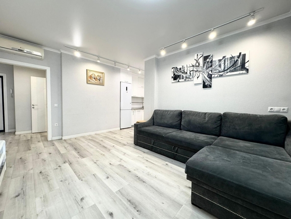 
  Продается 2-комн. квартира, 55 м², Тружеников ул, д. 80
. Фото 3.