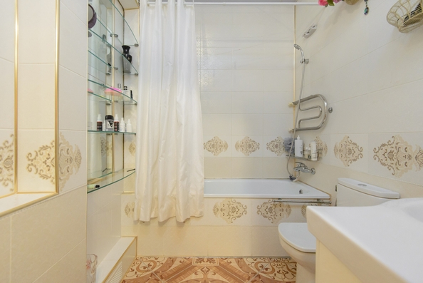 
  Продается 3-комнатный апартамент, 71.8 м², Халтуринский пер, д. 53
. Фото 13.